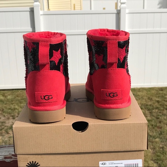 UGG Classic Mini Sequins Star - Picture 3 of 8